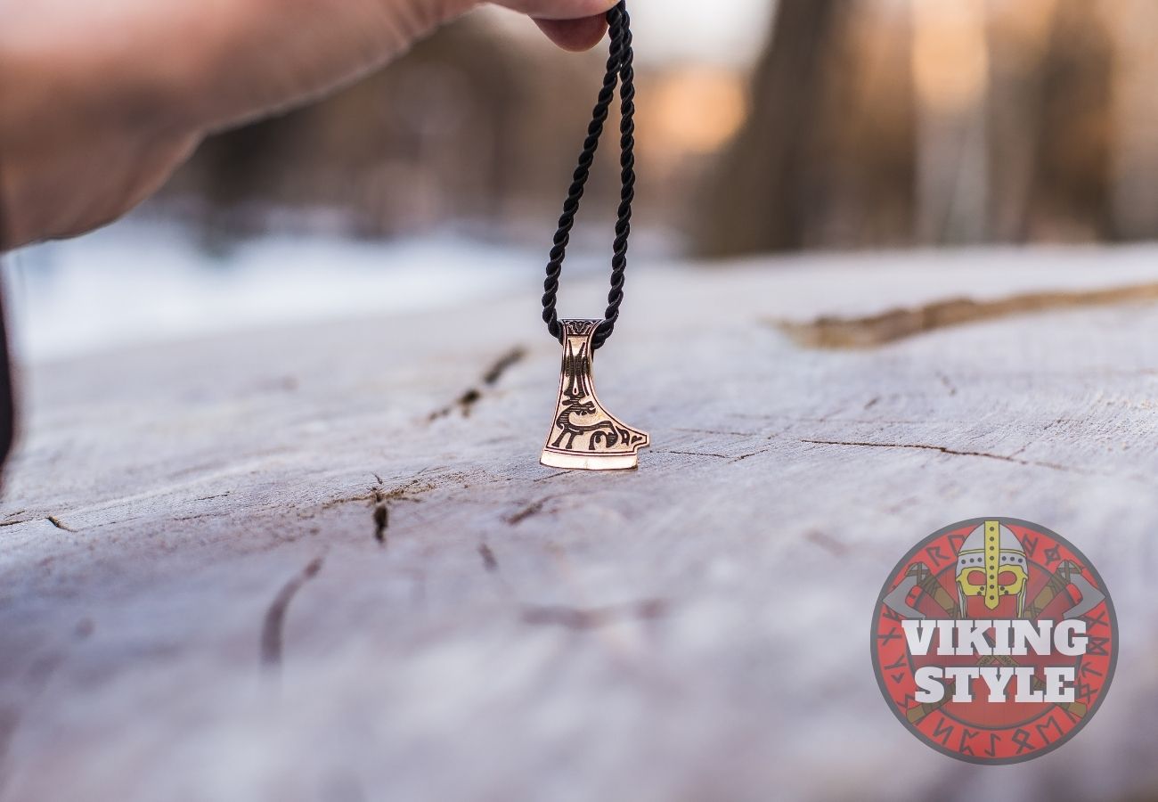 Perun Axe Head Pendant IV - Bronze