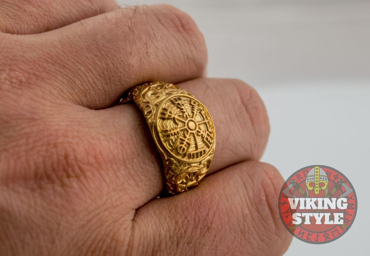 Vegvísir Ring - Urnes, Gold