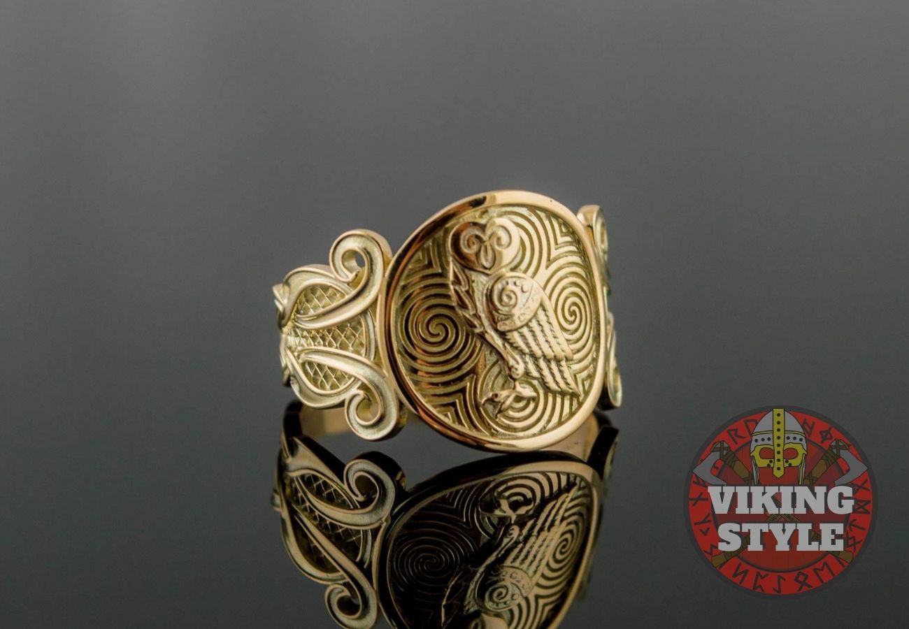 Owl Ring - Gold