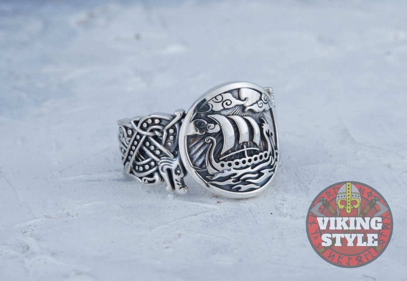 Drakkar Ring - Wolf, 925 Silver