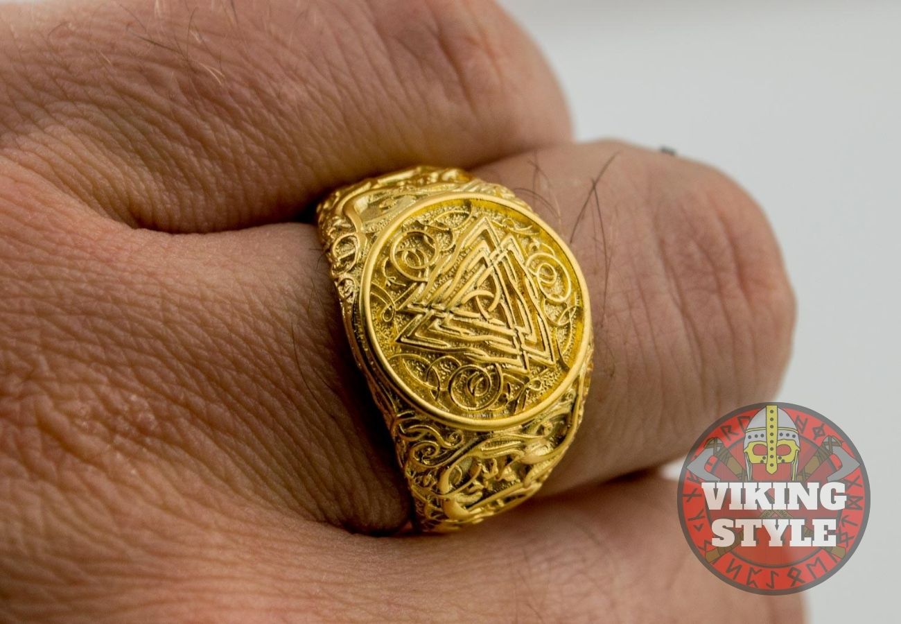 Valknut Ring - Urnes, Gold
