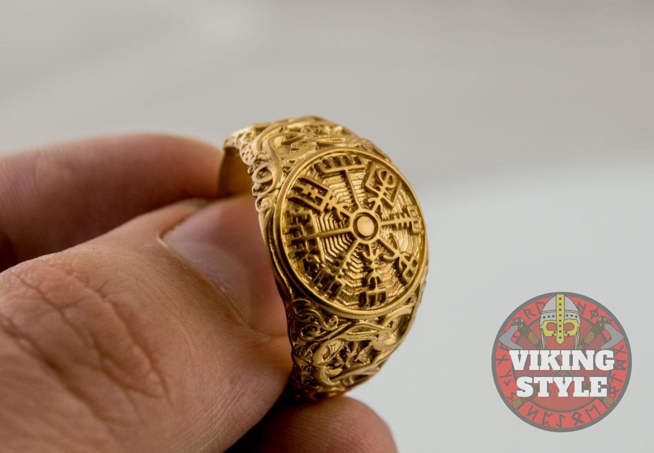 Vegvísir Ring - Urnes, Gold