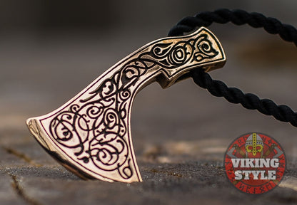 Perun Axe Head Pendant II - Bronze