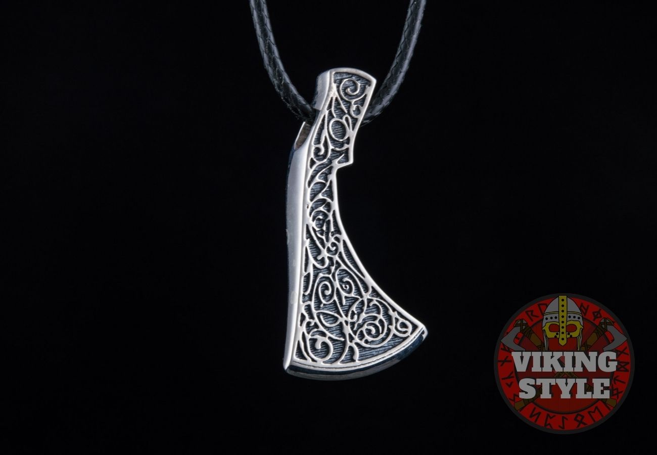 Perun Axe Head Pendant III - 925 Silver