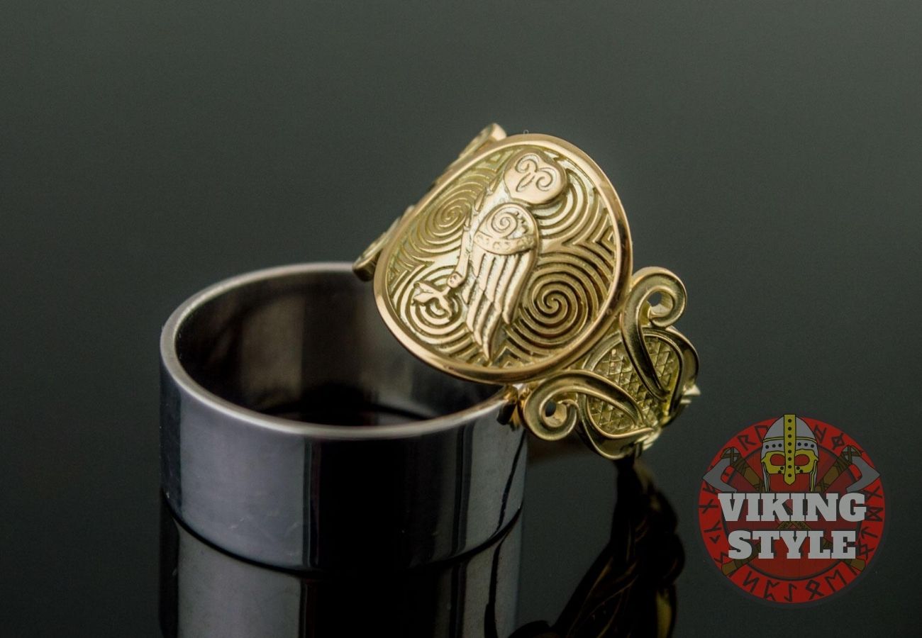 Owl Ring - Gold