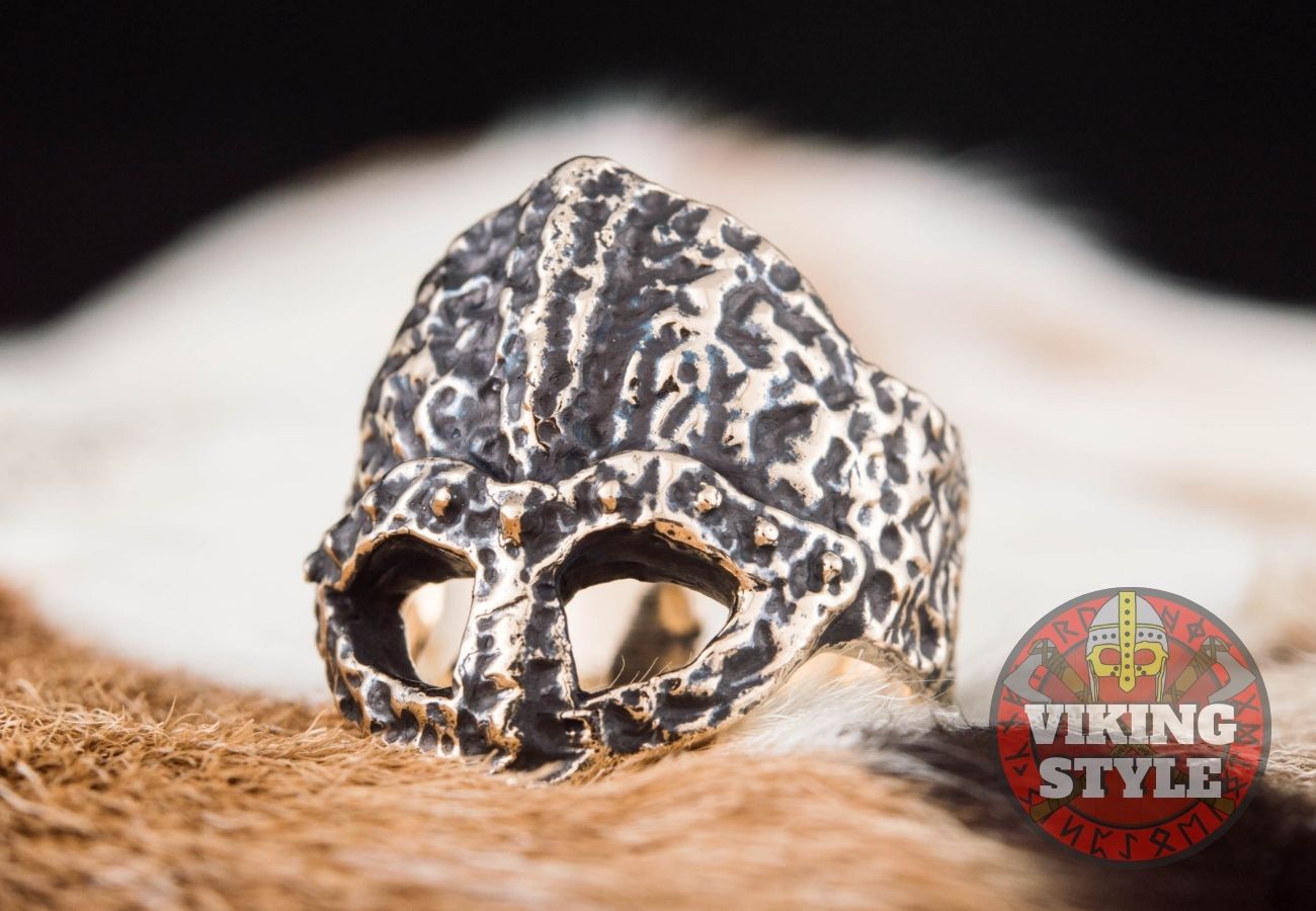 Viking Helmet Ring II - Bronze