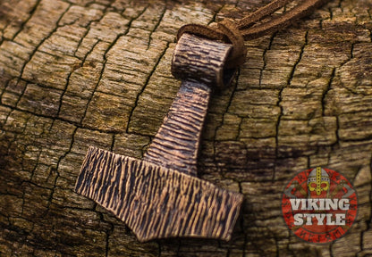 Mjölnir Pendant - Stripe, Bronze