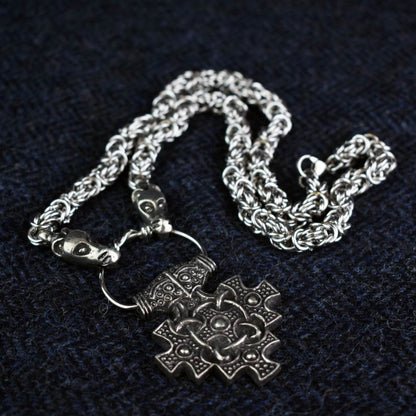 Hiddensee Pendant with King's Chain