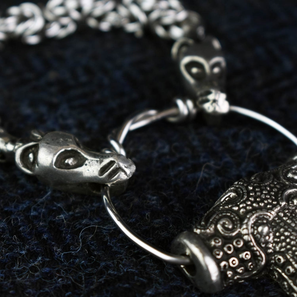Scania Thor's Hammer with King's Chain