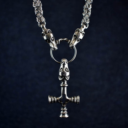 Icelandic Wolf Cross with King's Chain