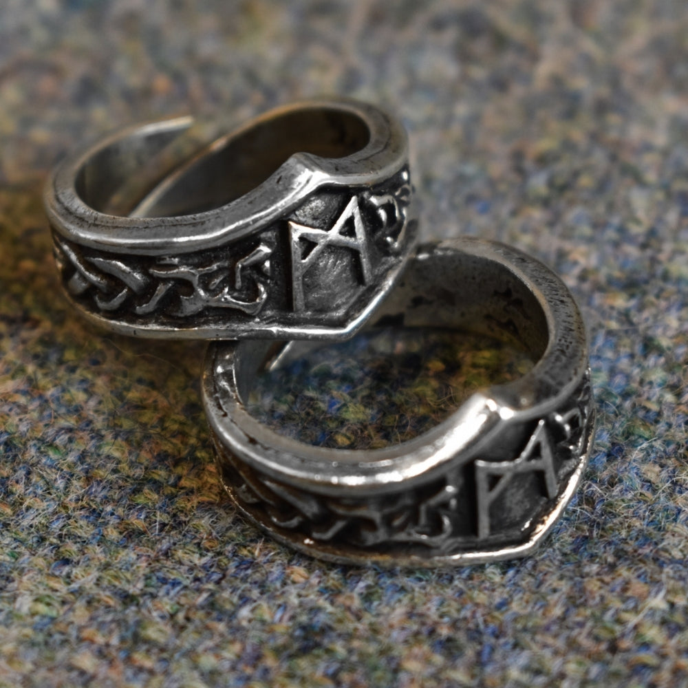 Single Character Rune Ring