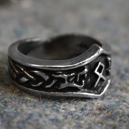 Single Character Rune Ring