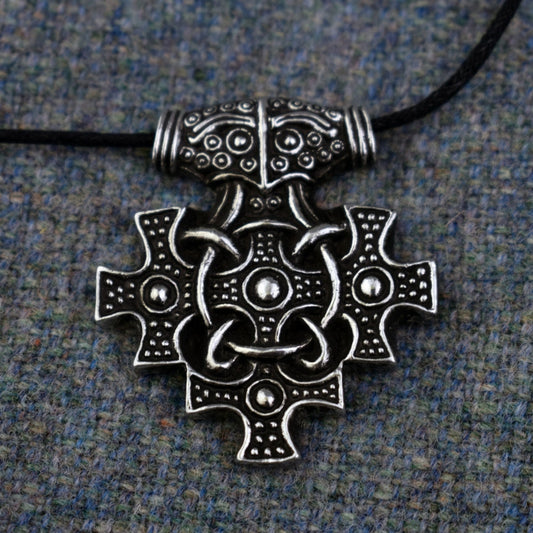 Small Hiddensee Hammer Pendant
