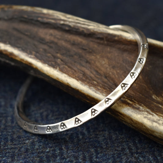 Silver Triangular Ring Money Bracelet