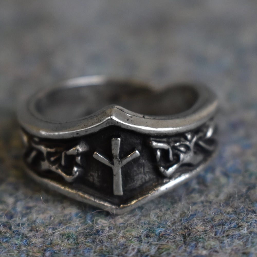 Single Character Rune Ring